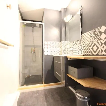 Terrace - Near Center - 4 Bedrooms * Реймс